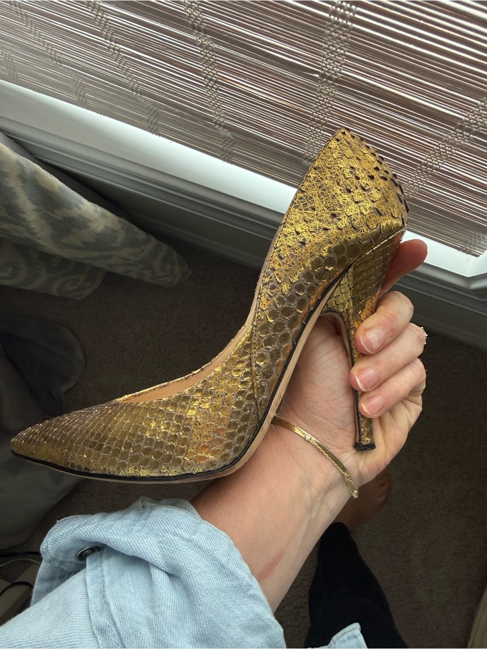 Jimmy Choo Gold Textured Pointed-Toe Pumps - Picture 9 of 11